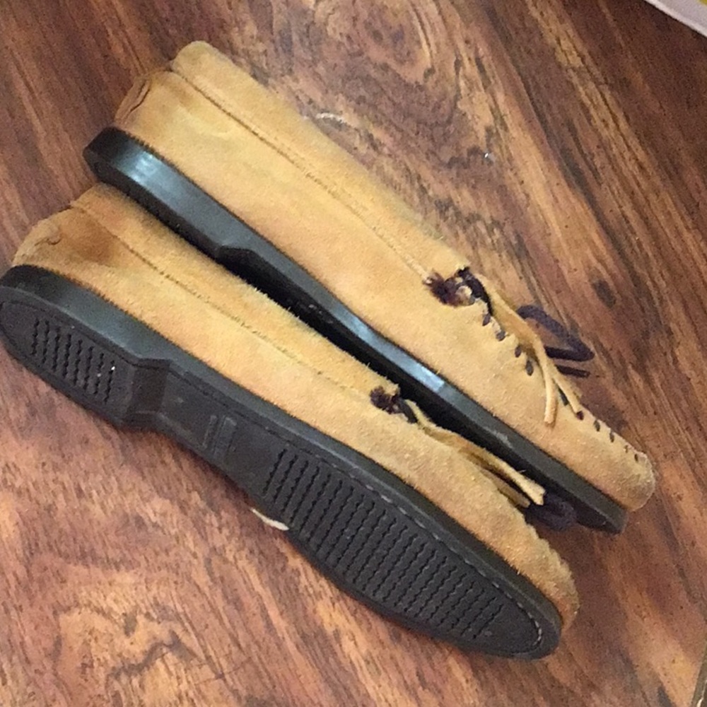 MINNETONKA MOCCASINS - Picture 3 of 9